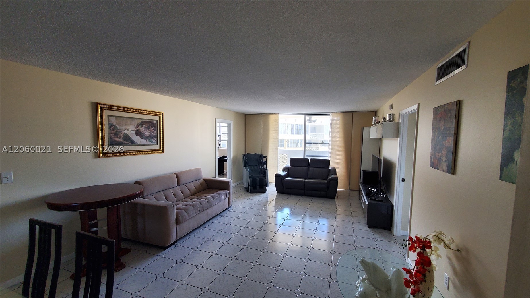 Hallandale Beach photo 4