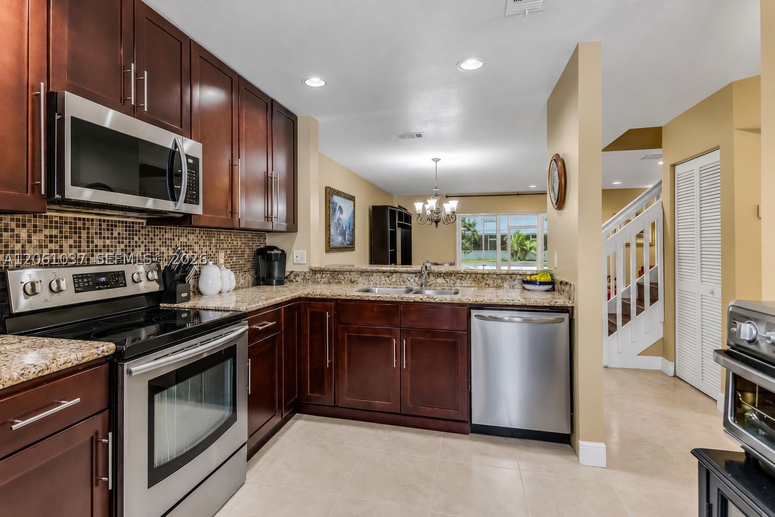 Pembroke Pines photo 4