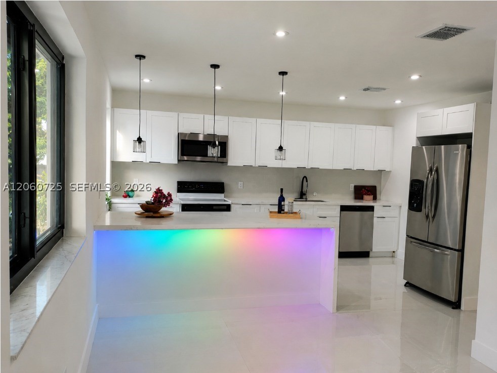 North Miami Beach photo 5