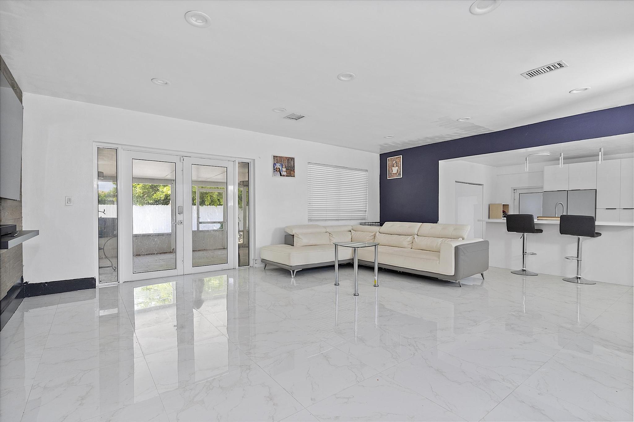 Miami Gardens photo 4