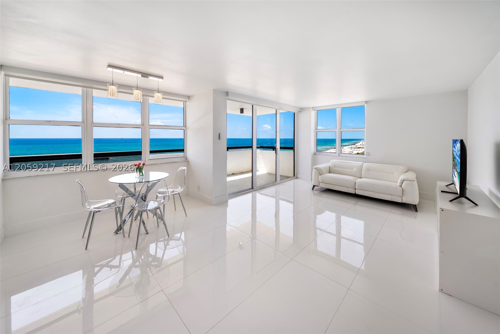 Miami Beach photo 1
