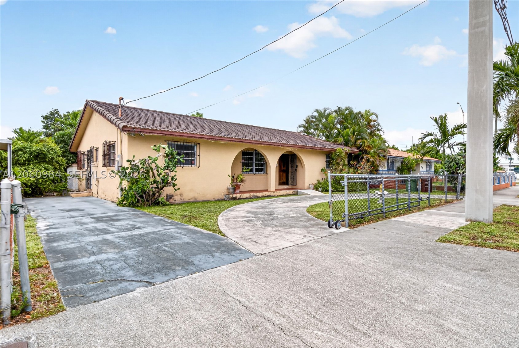 Hialeah photo 3