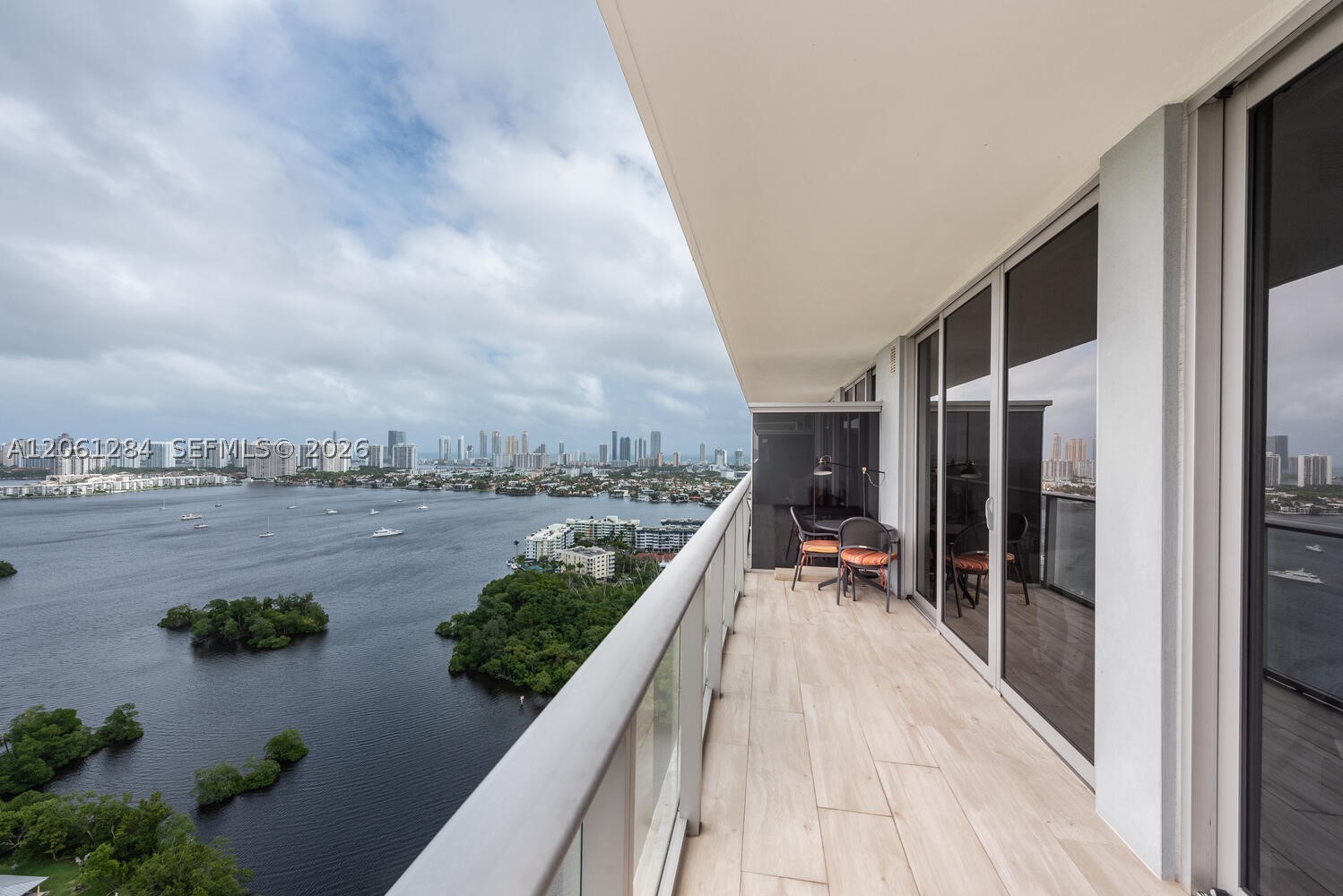 North Miami Beach photo 1