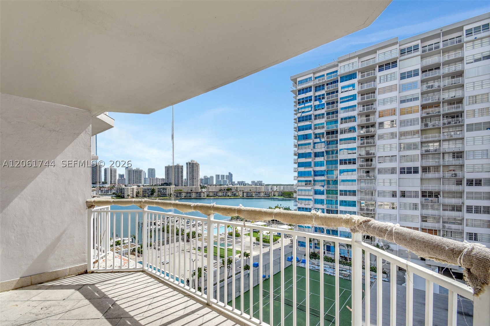 Aventura photo 4
