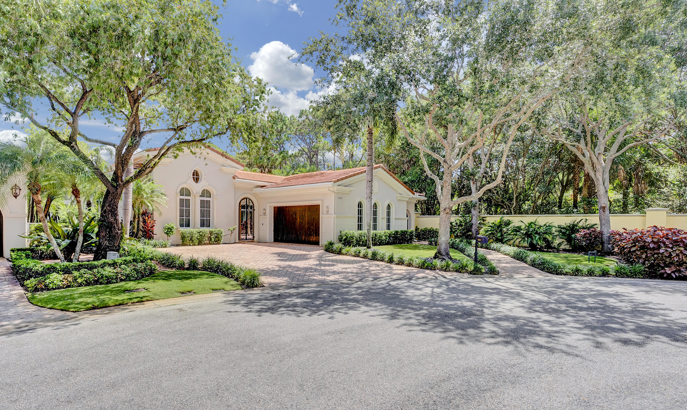 Palm Beach Gardens photo 2