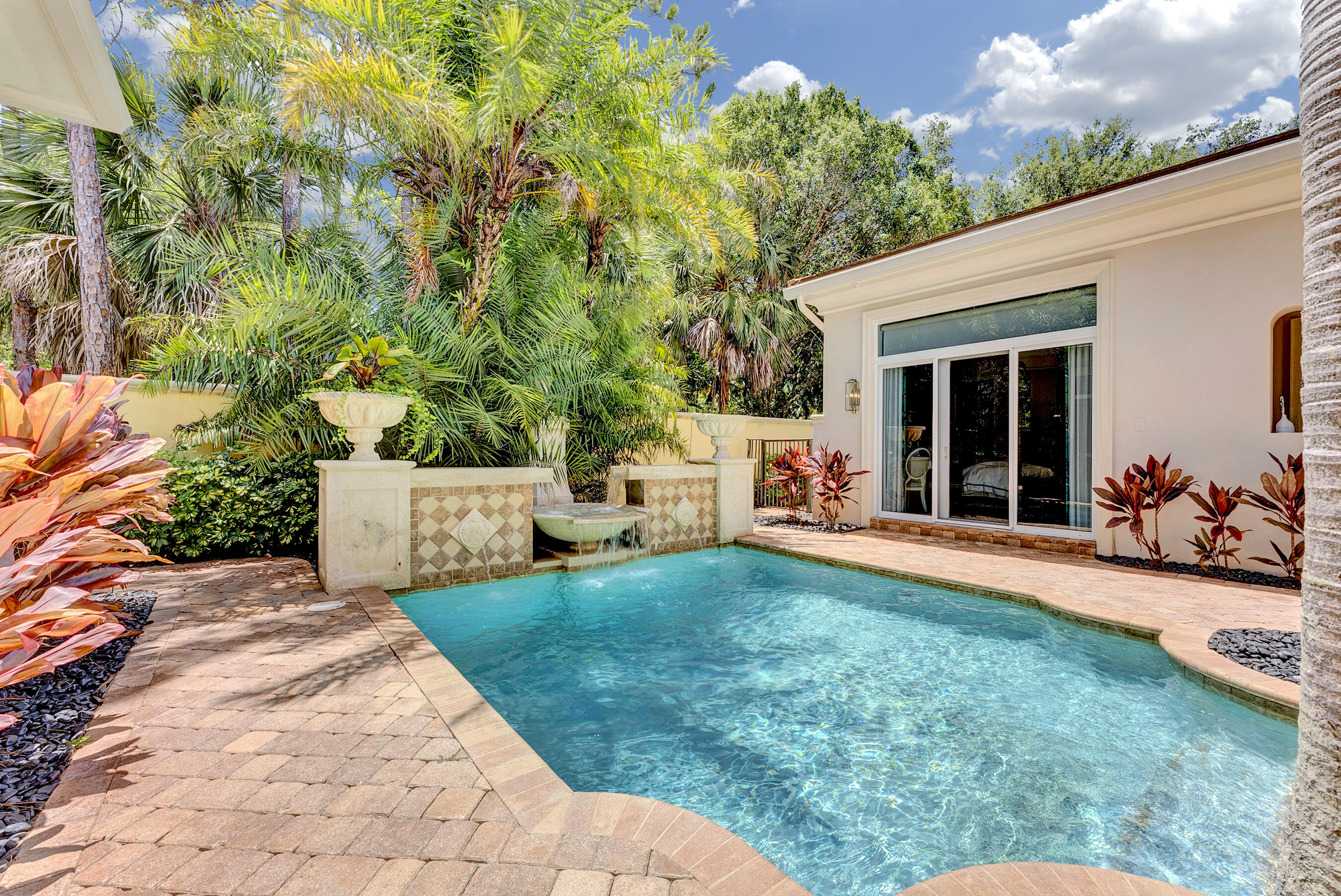 Palm Beach Gardens photo 4