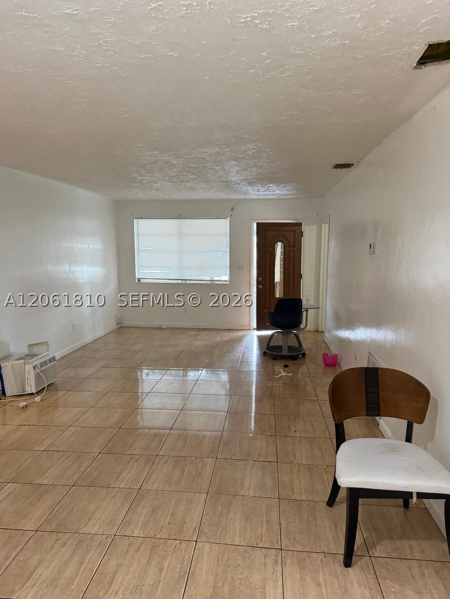 North Miami Beach photo 5