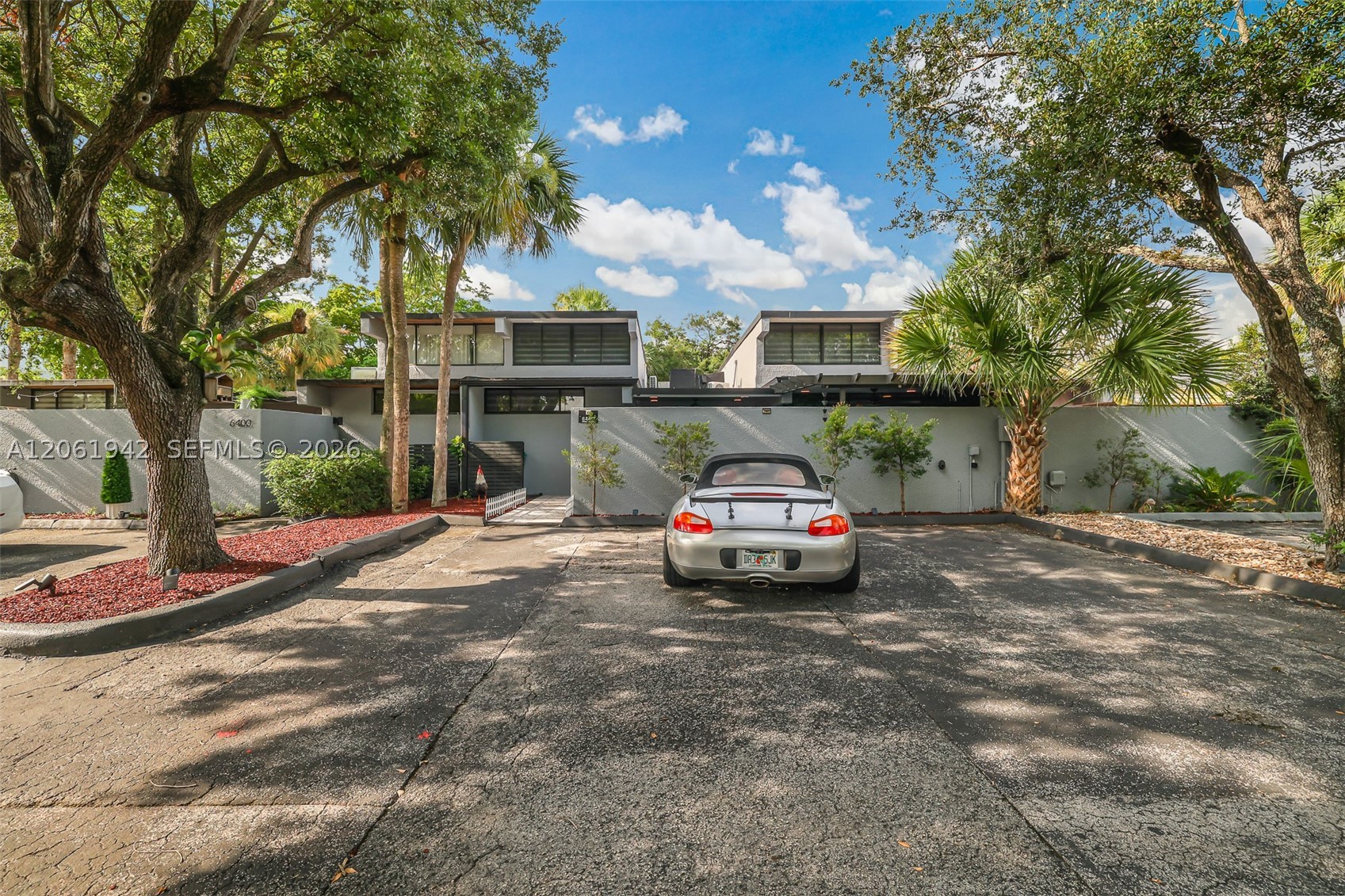 Miami Lakes photo 2