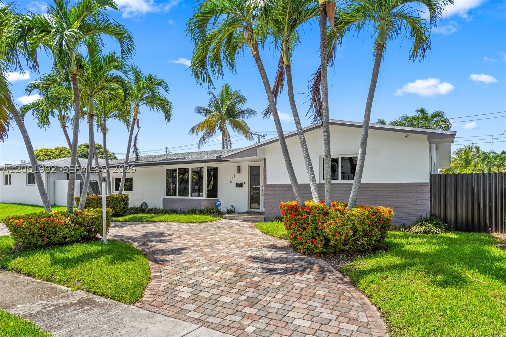 North Miami Beach photo 3