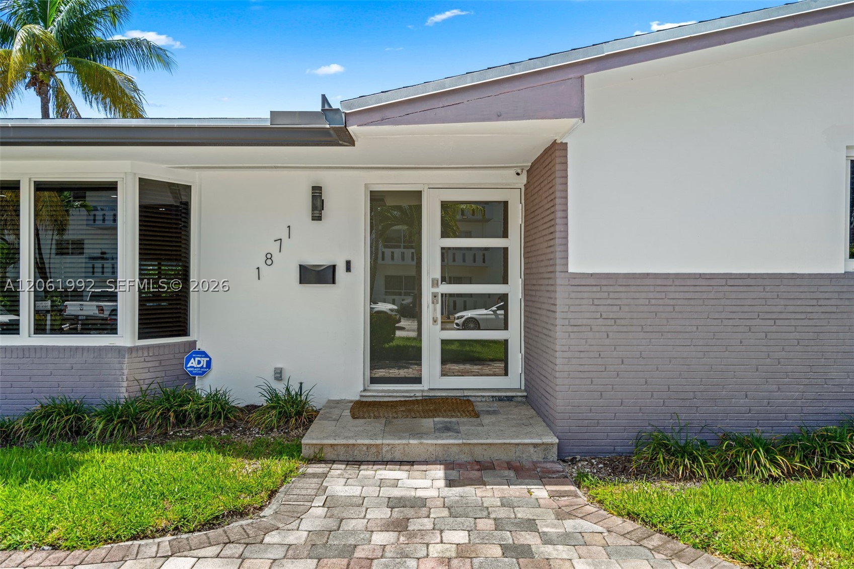 North Miami Beach photo 5