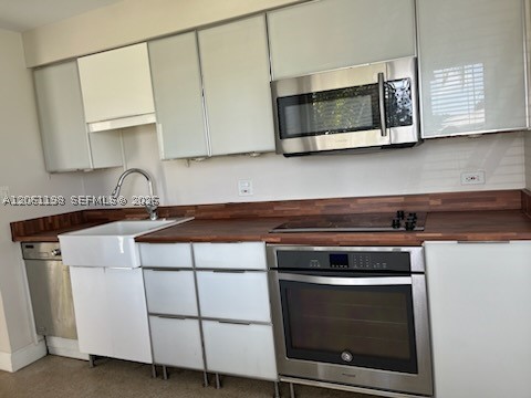 Wilton Manors photo 4