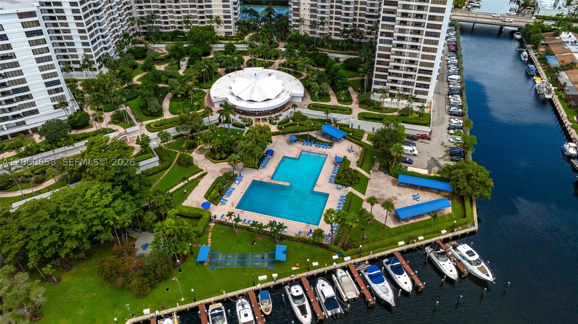 Hallandale Beach photo 3