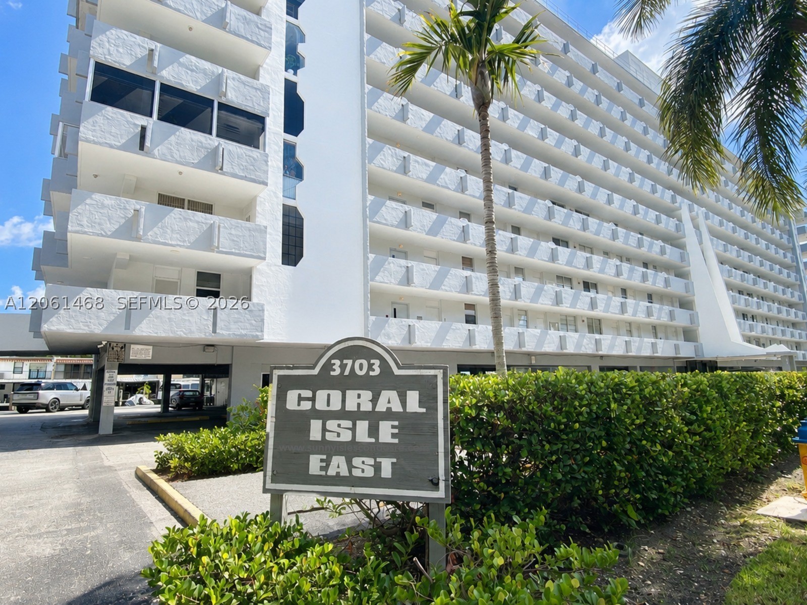 North Miami Beach photo 2