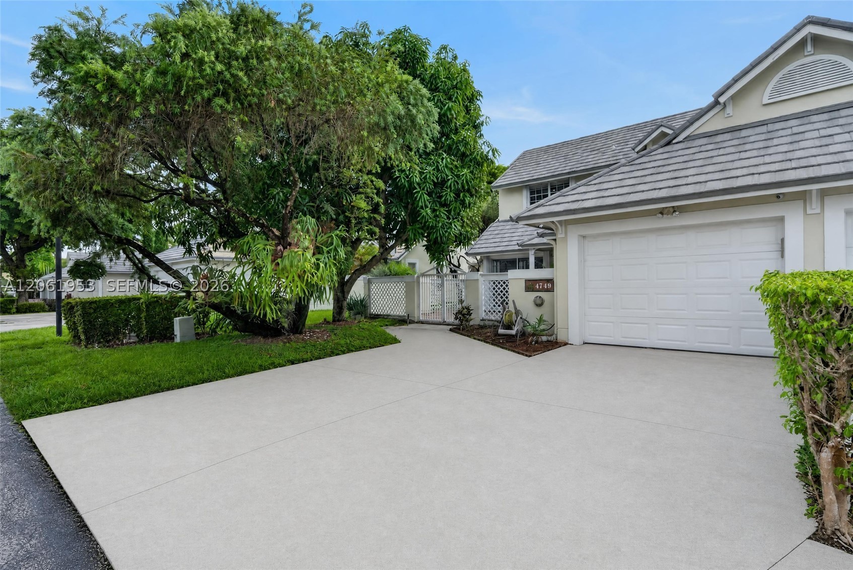 Doral photo 2