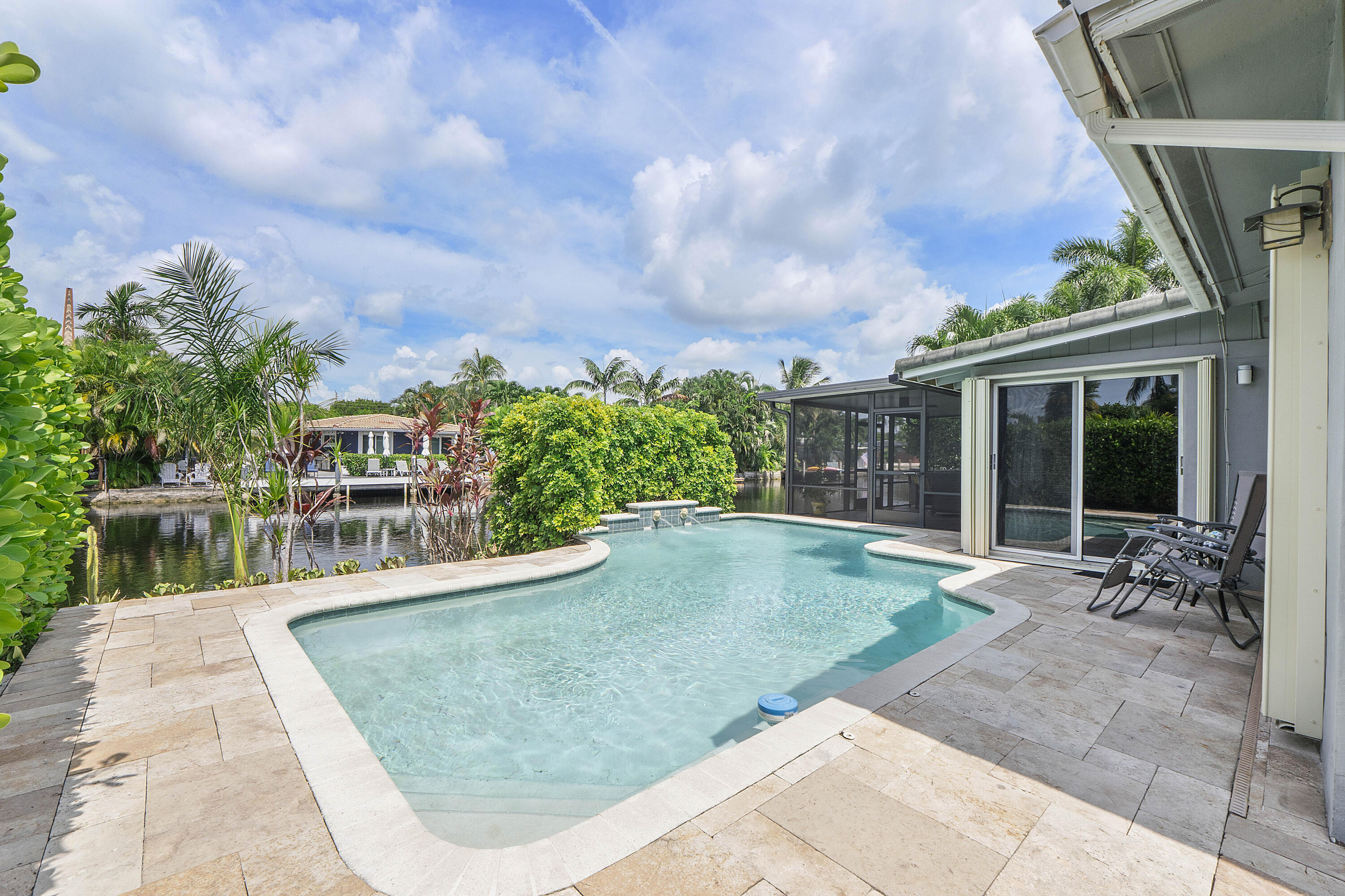Wilton Manors photo 1