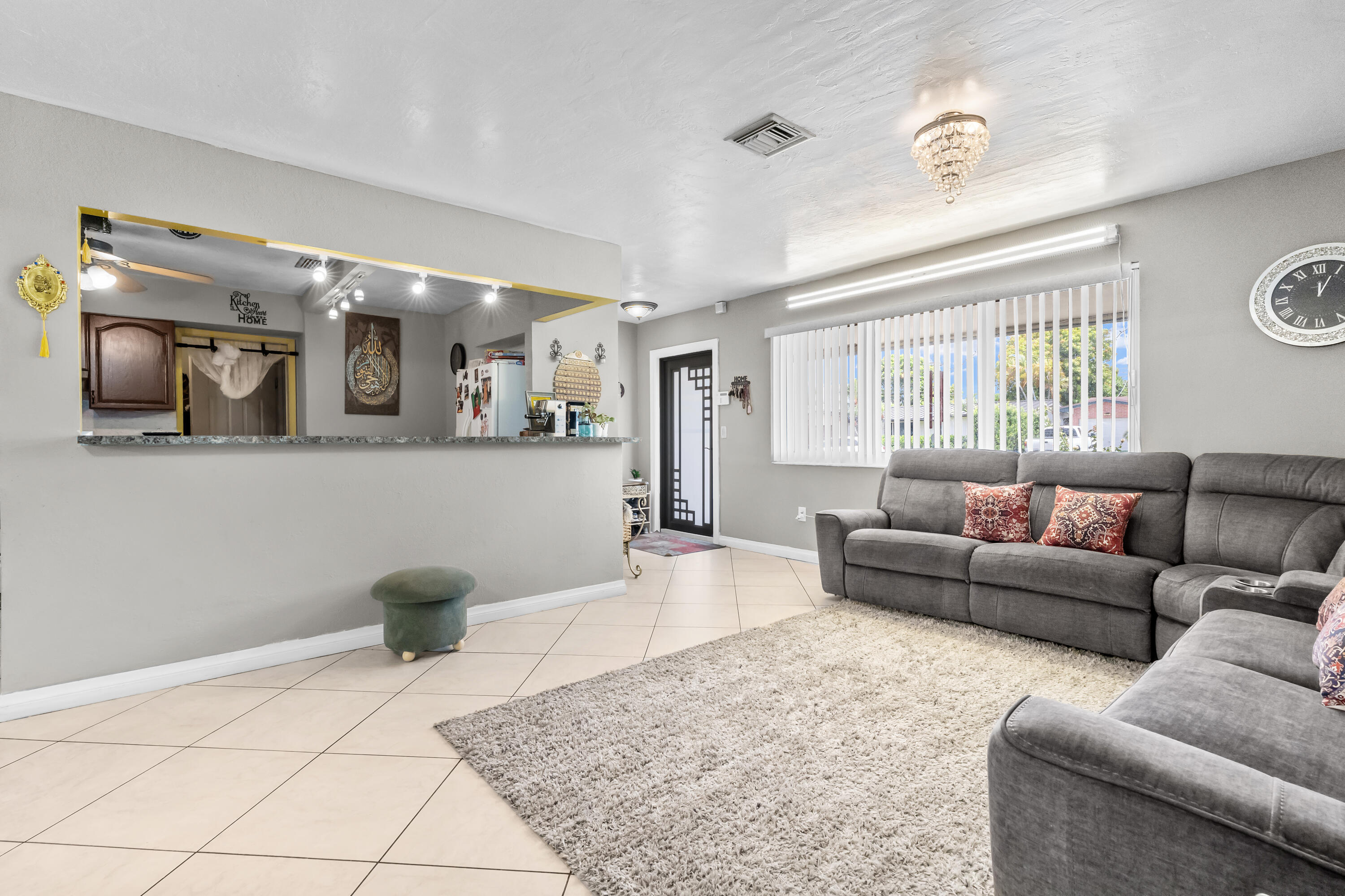 Pembroke Pines photo 5