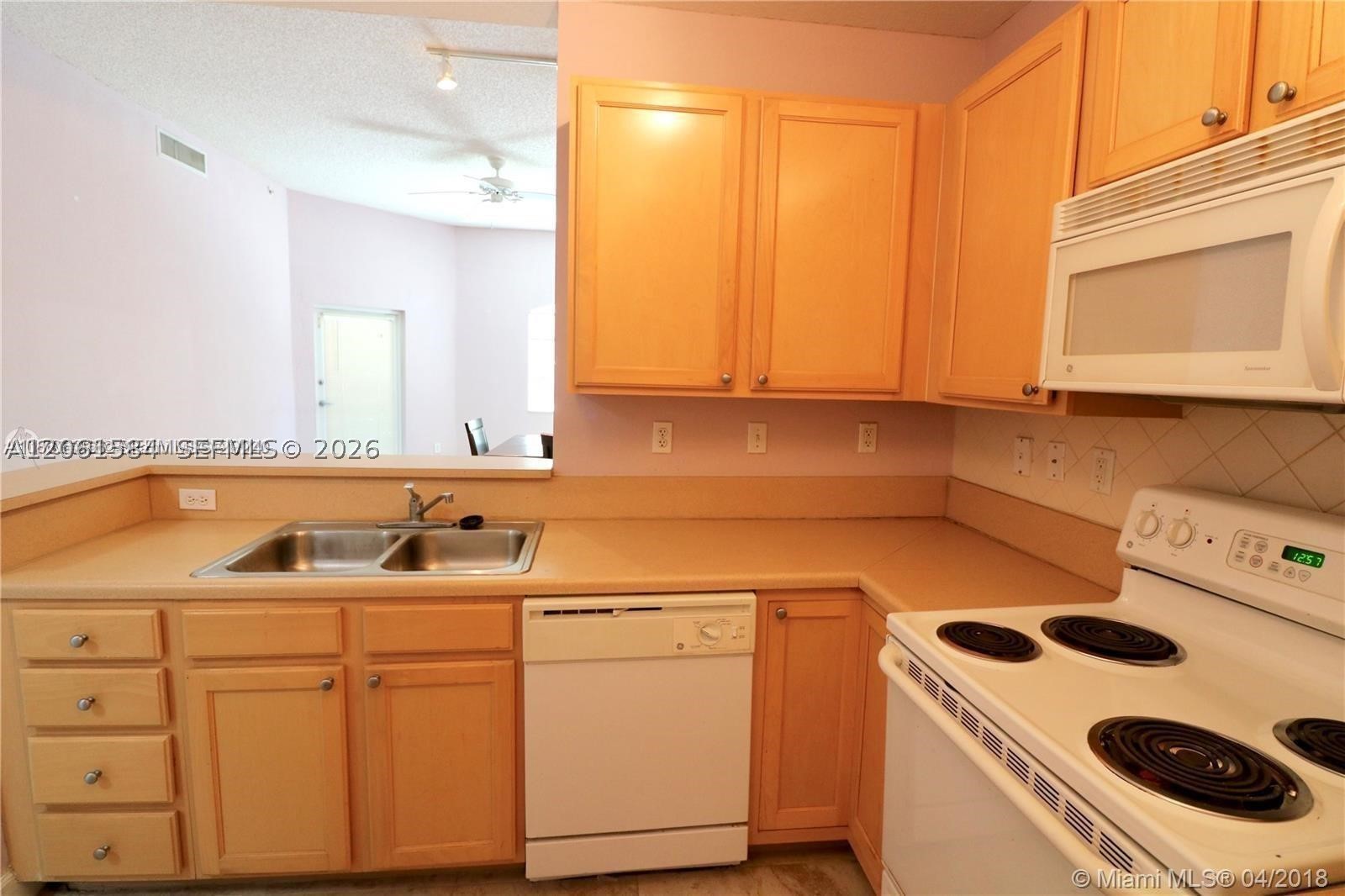 South Miami photo 3