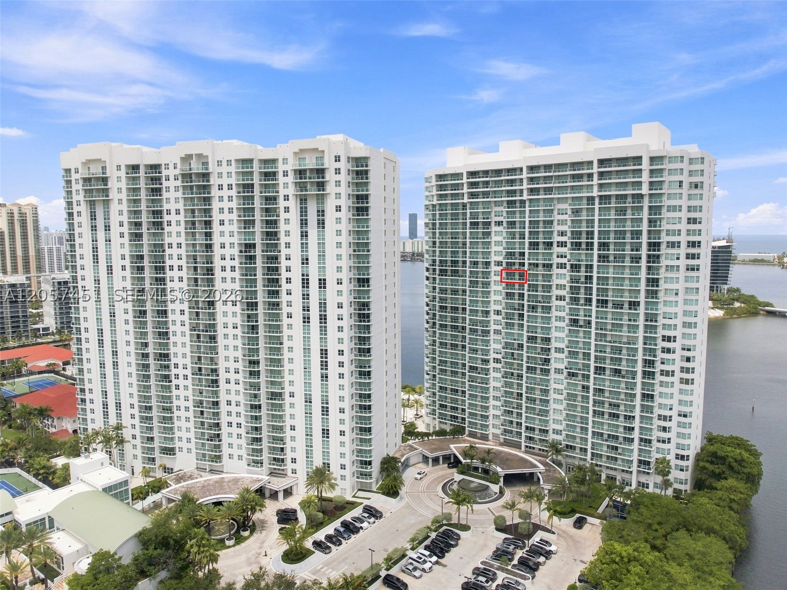 Aventura photo 2