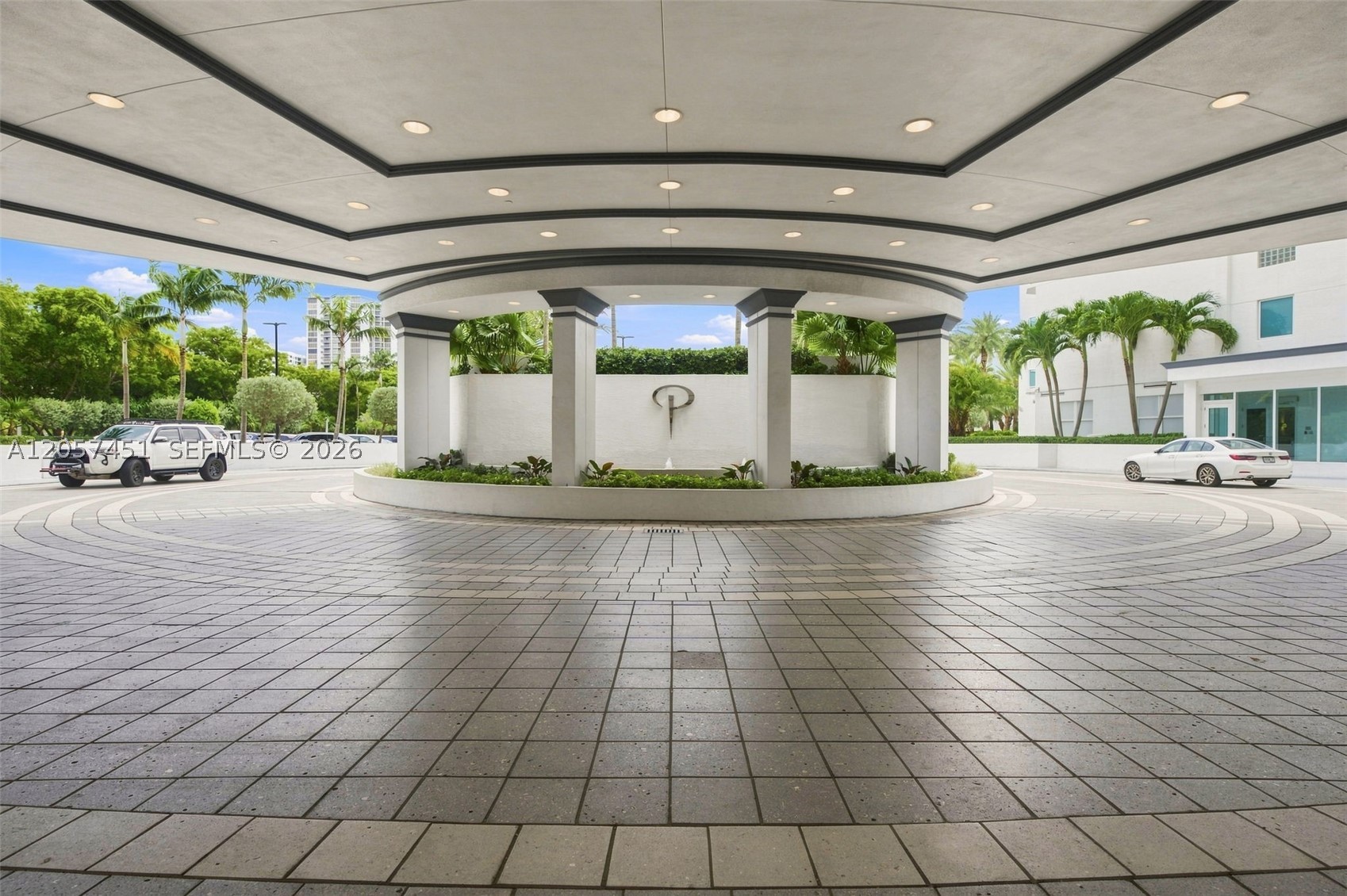 Aventura photo 5
