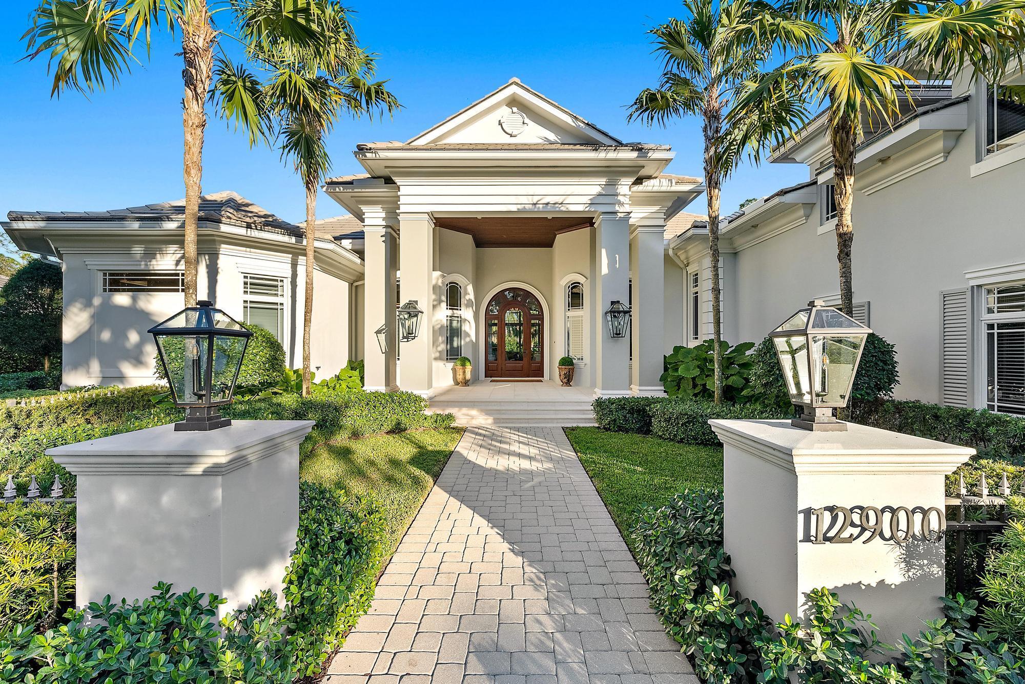 Palm Beach Gardens photo 1