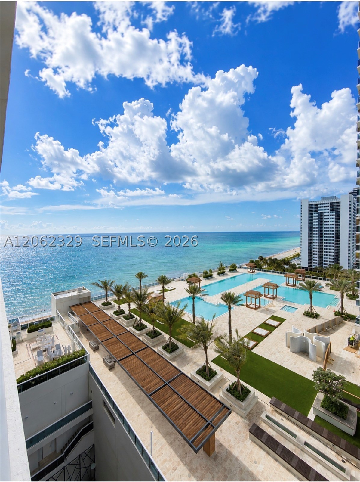 Hallandale Beach photo 2