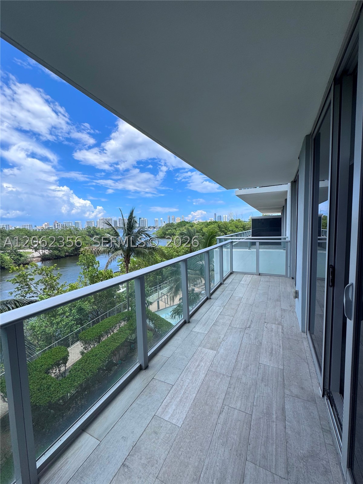 North Miami Beach photo 1