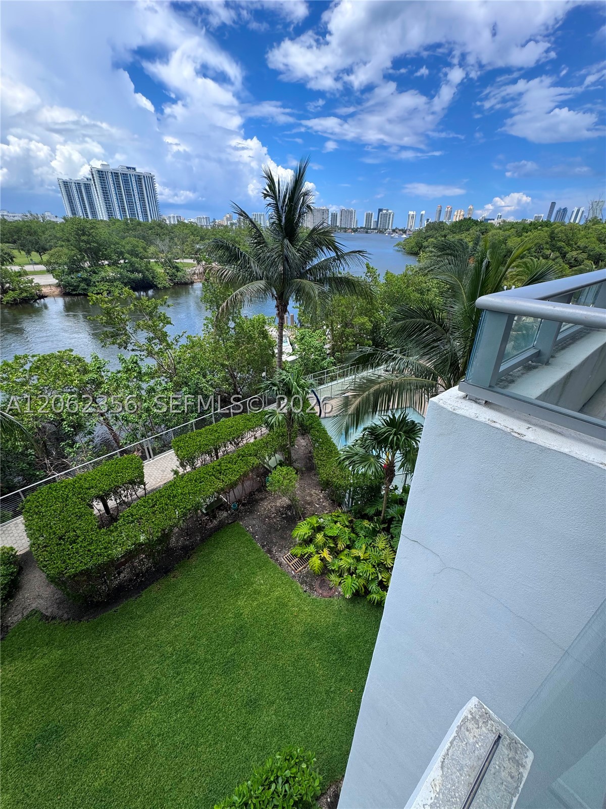 North Miami Beach photo 5