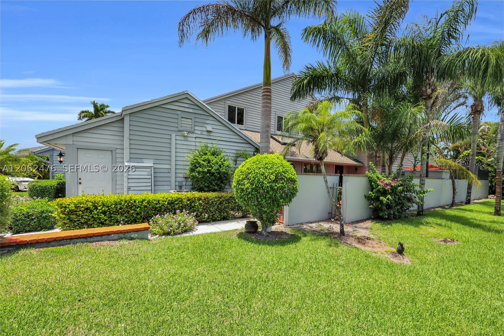 Palm Beach Gardens photo 3