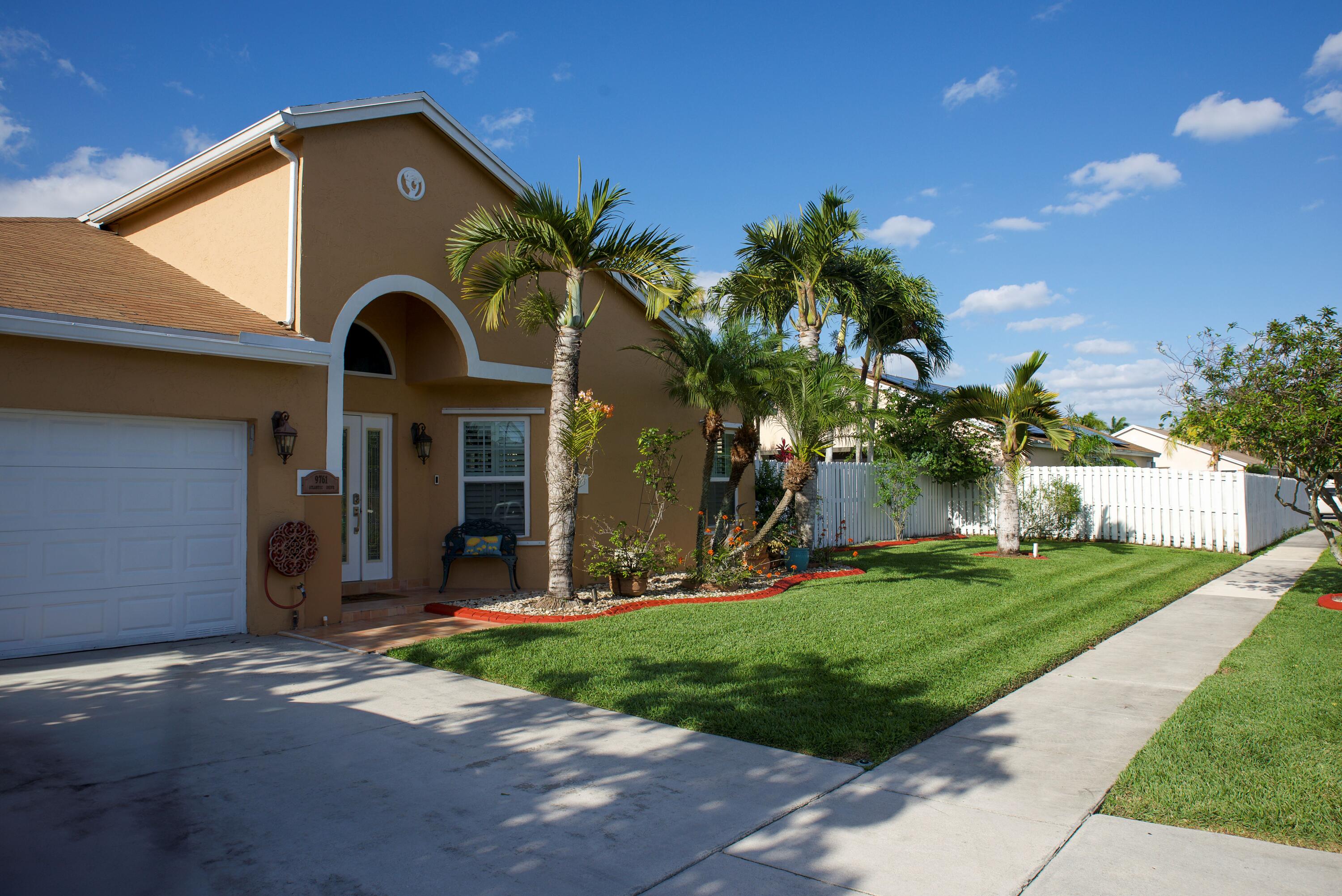 Miramar photo 3