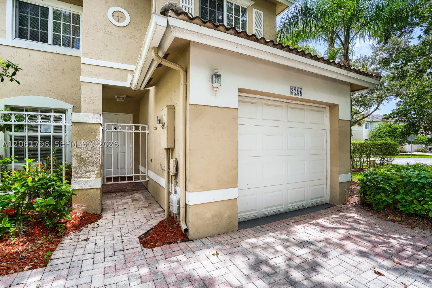 Pembroke Pines photo 3