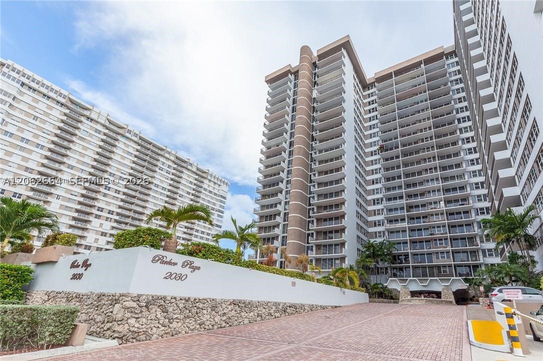 Hallandale Beach photo 1