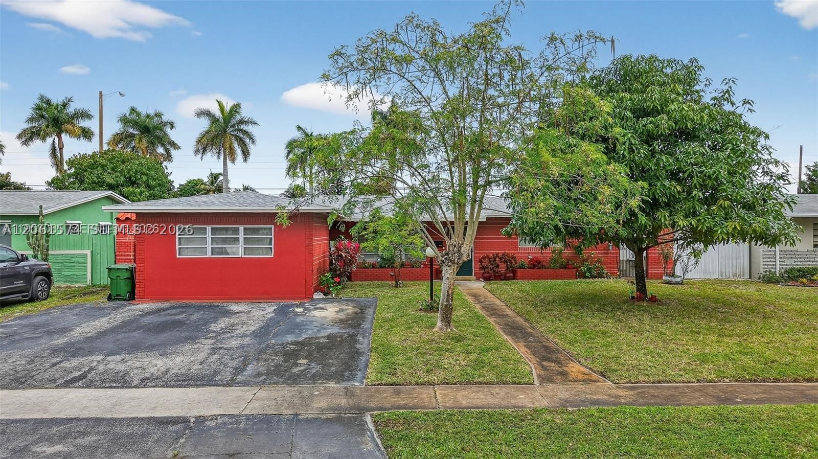 Pembroke Pines photo 1
