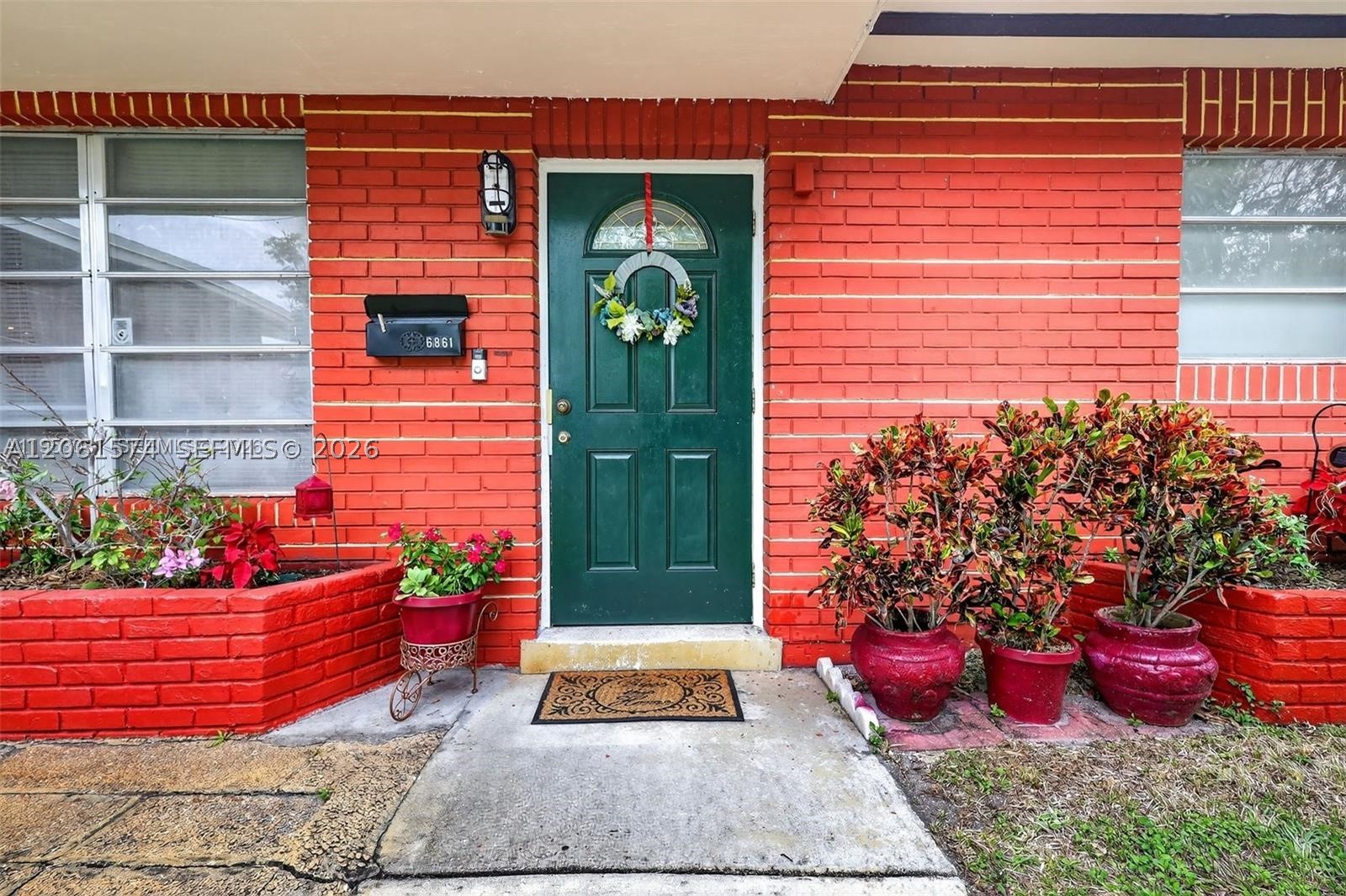 Pembroke Pines photo 2