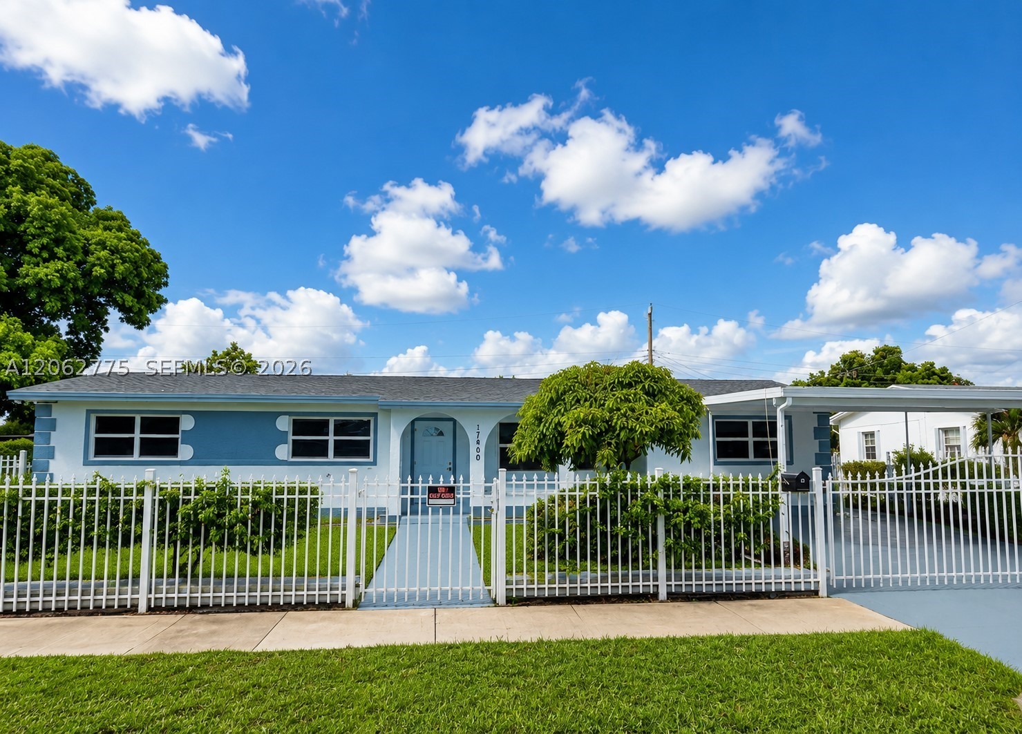 Miami Gardens photo 1