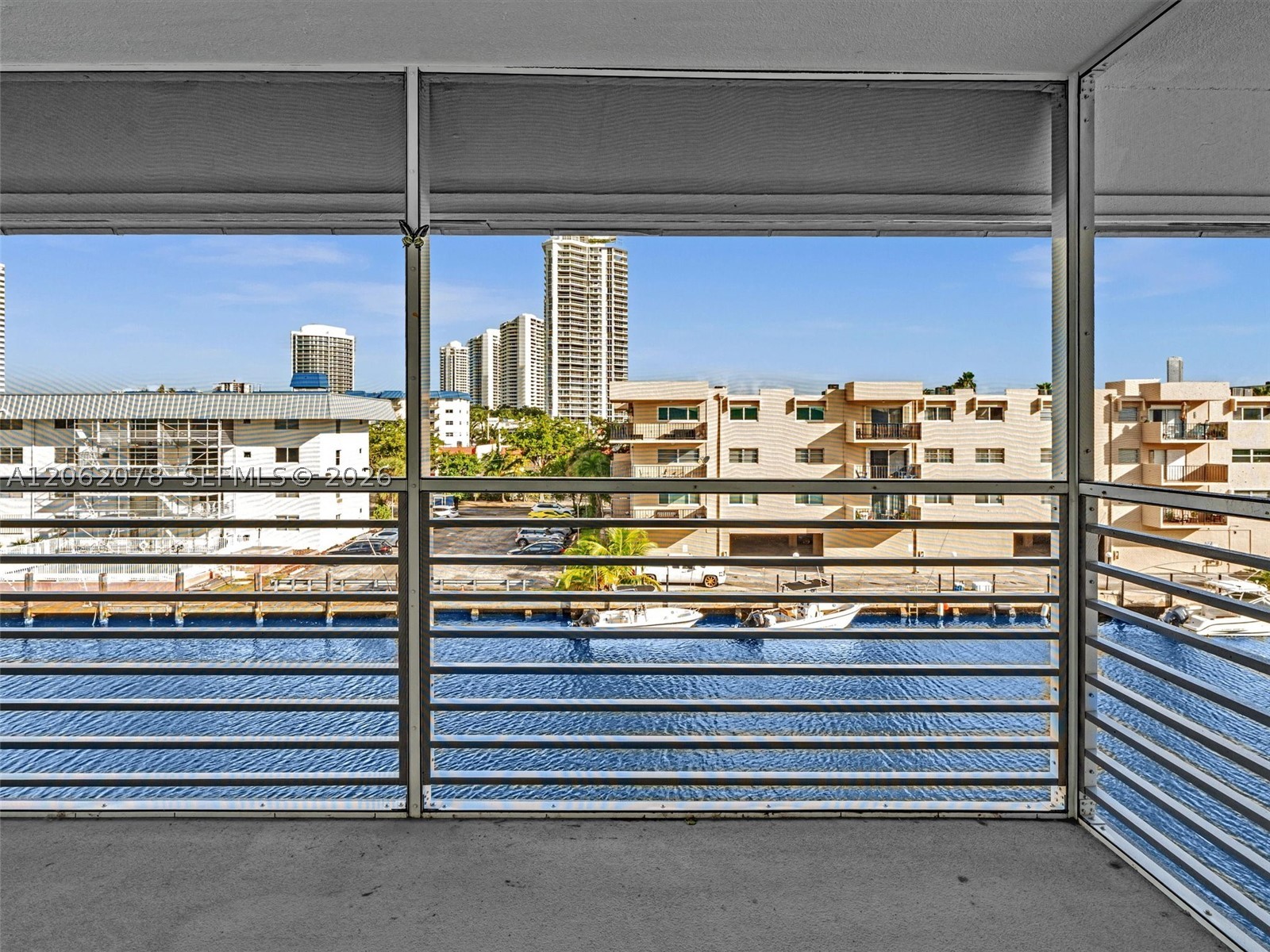 North Miami Beach photo 1