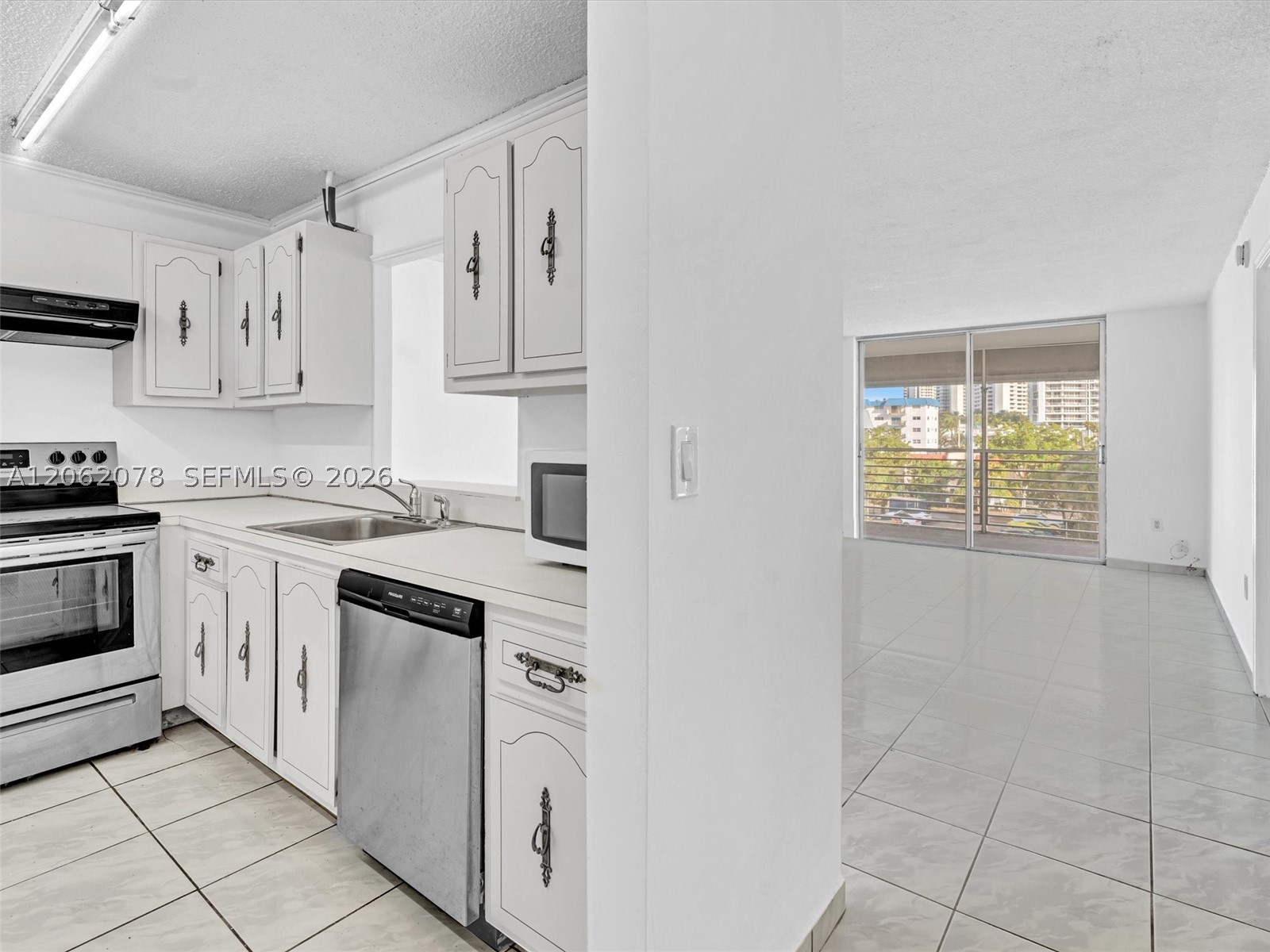 North Miami Beach photo 4