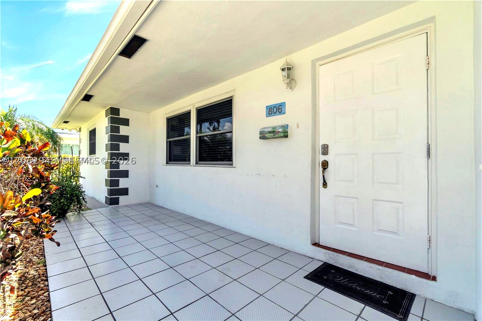 Hallandale Beach photo 2
