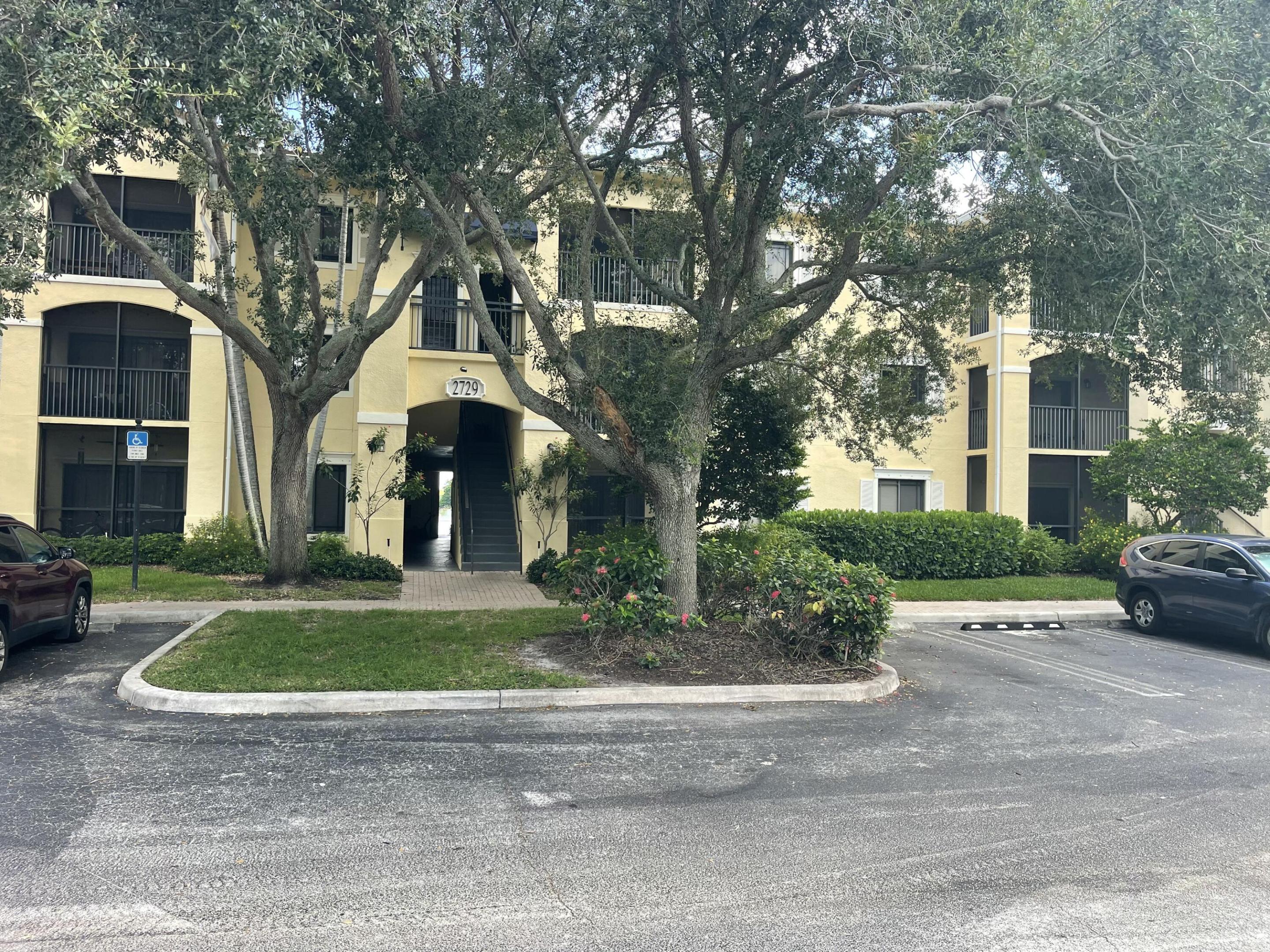 Palm Beach Gardens photo 2
