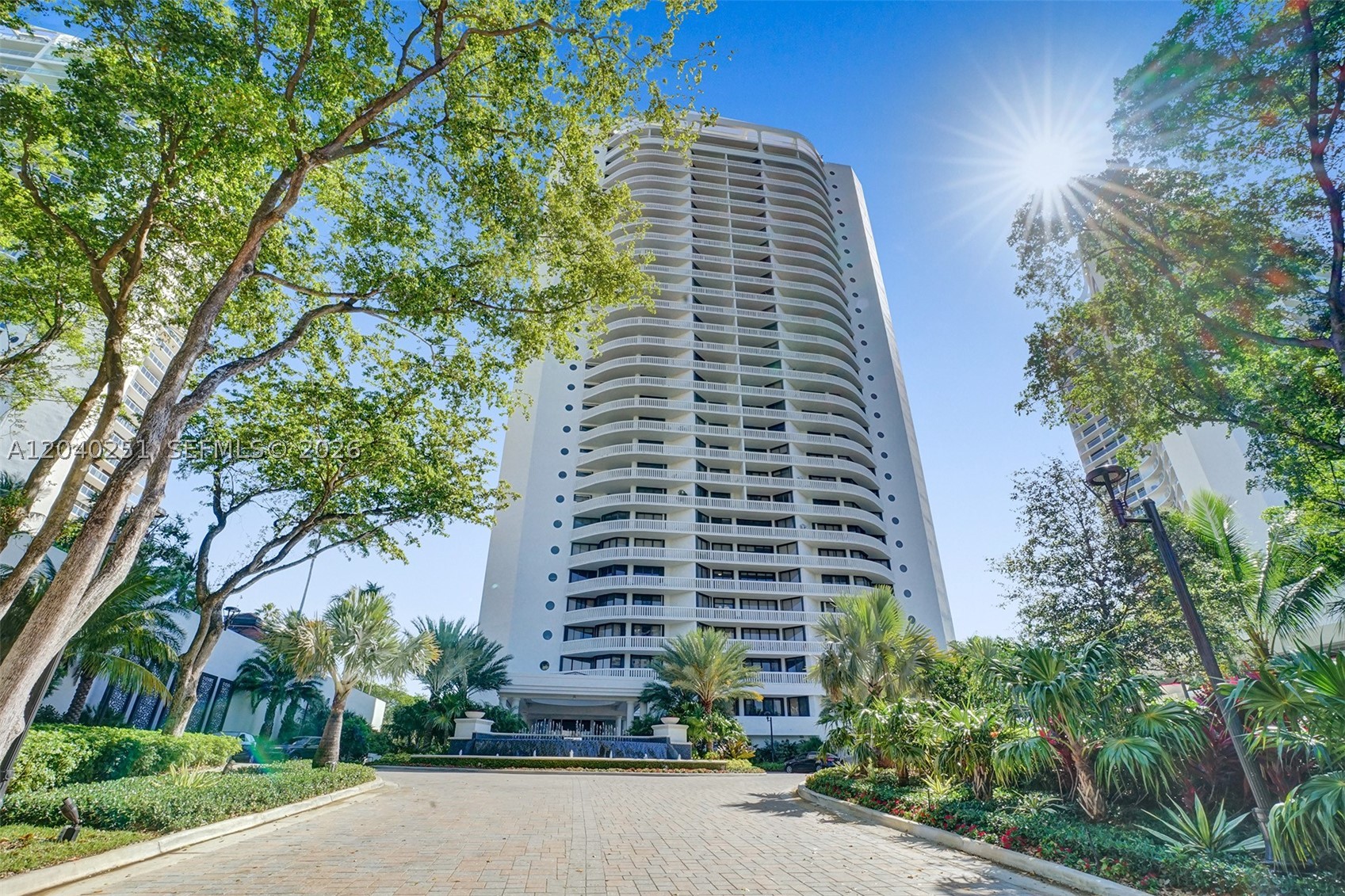 Aventura photo 1