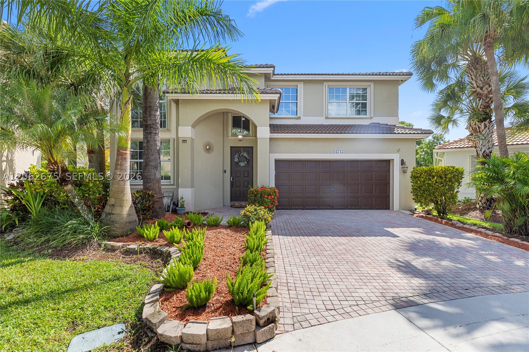 Pembroke Pines photo 2