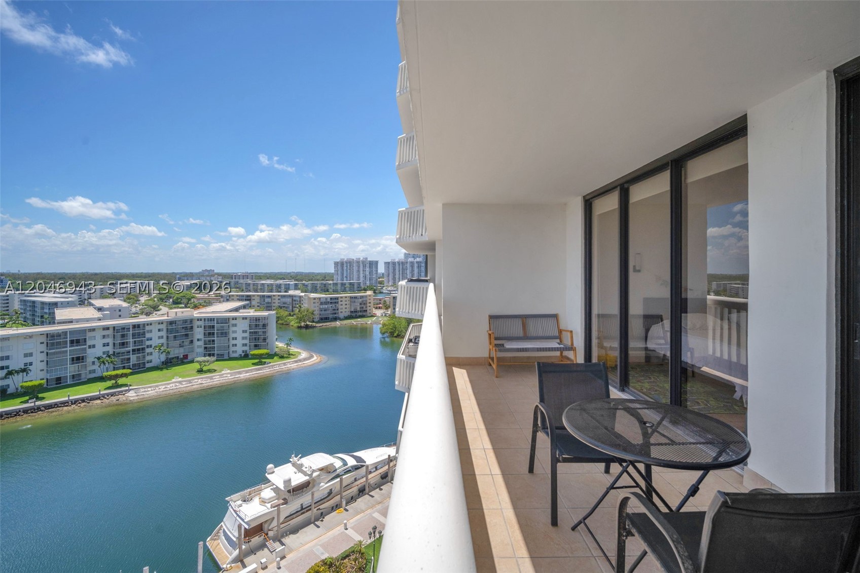 Aventura photo 3
