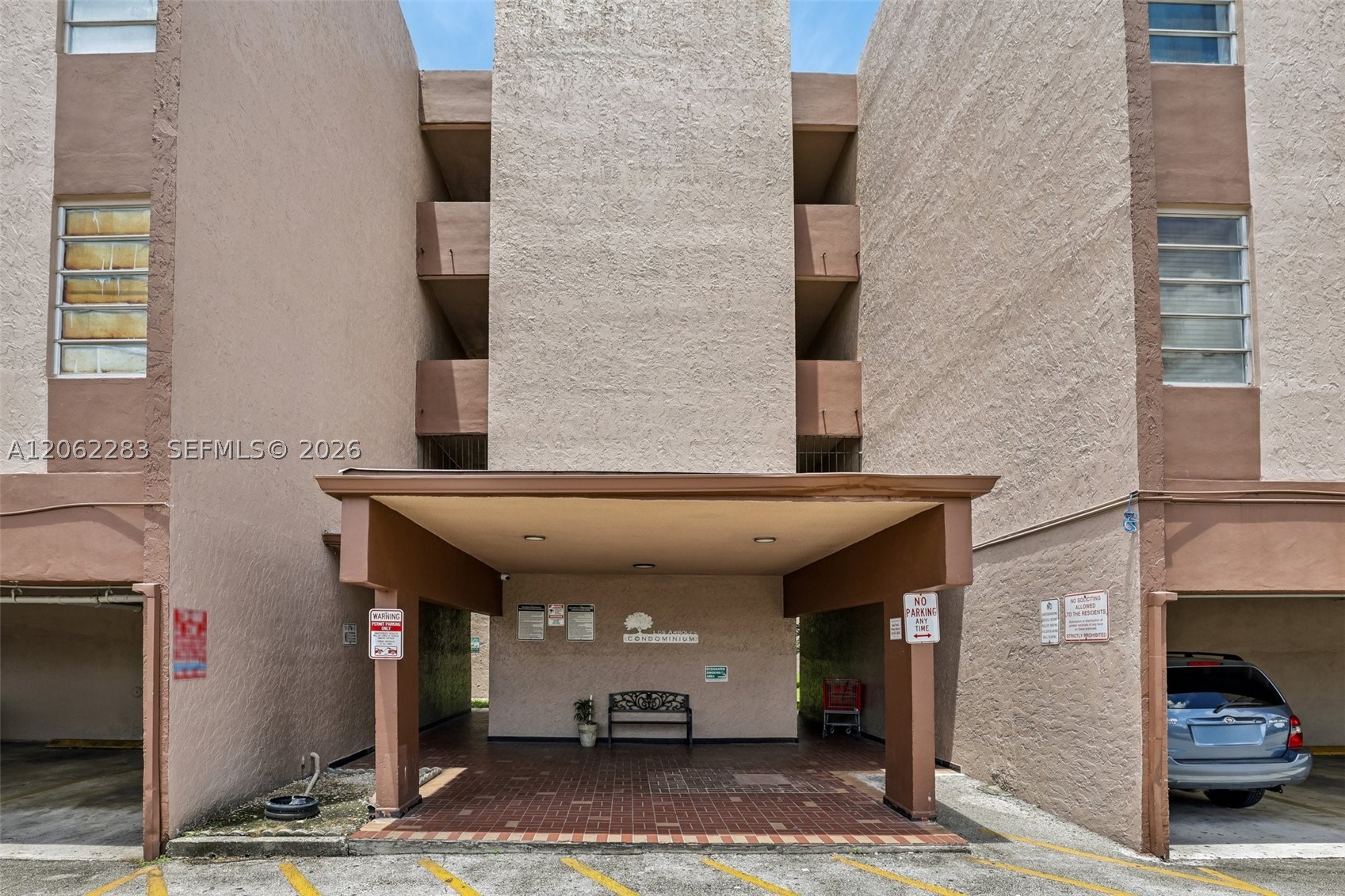 Hialeah photo 3