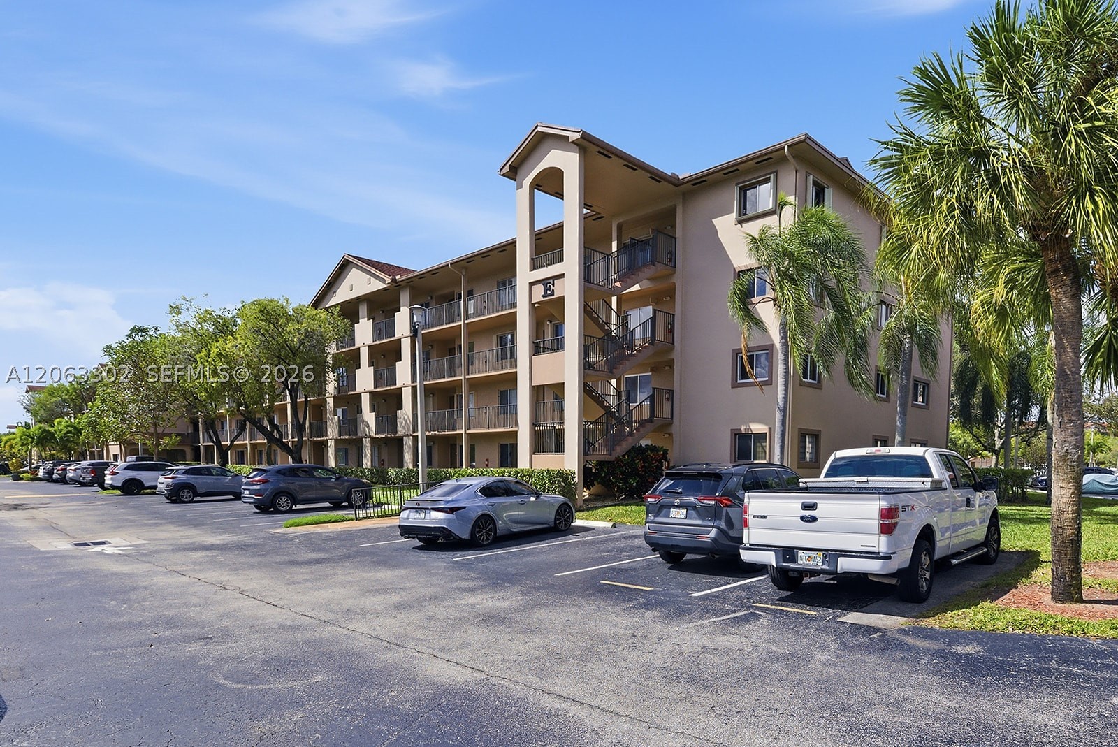Pembroke Pines photo 2