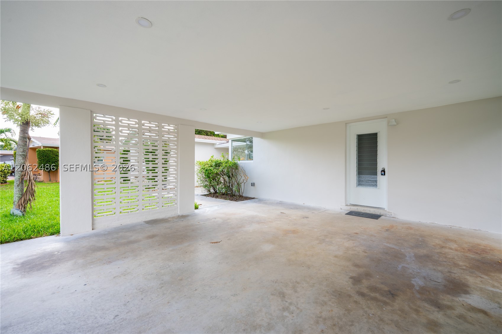 Pembroke Pines photo 3