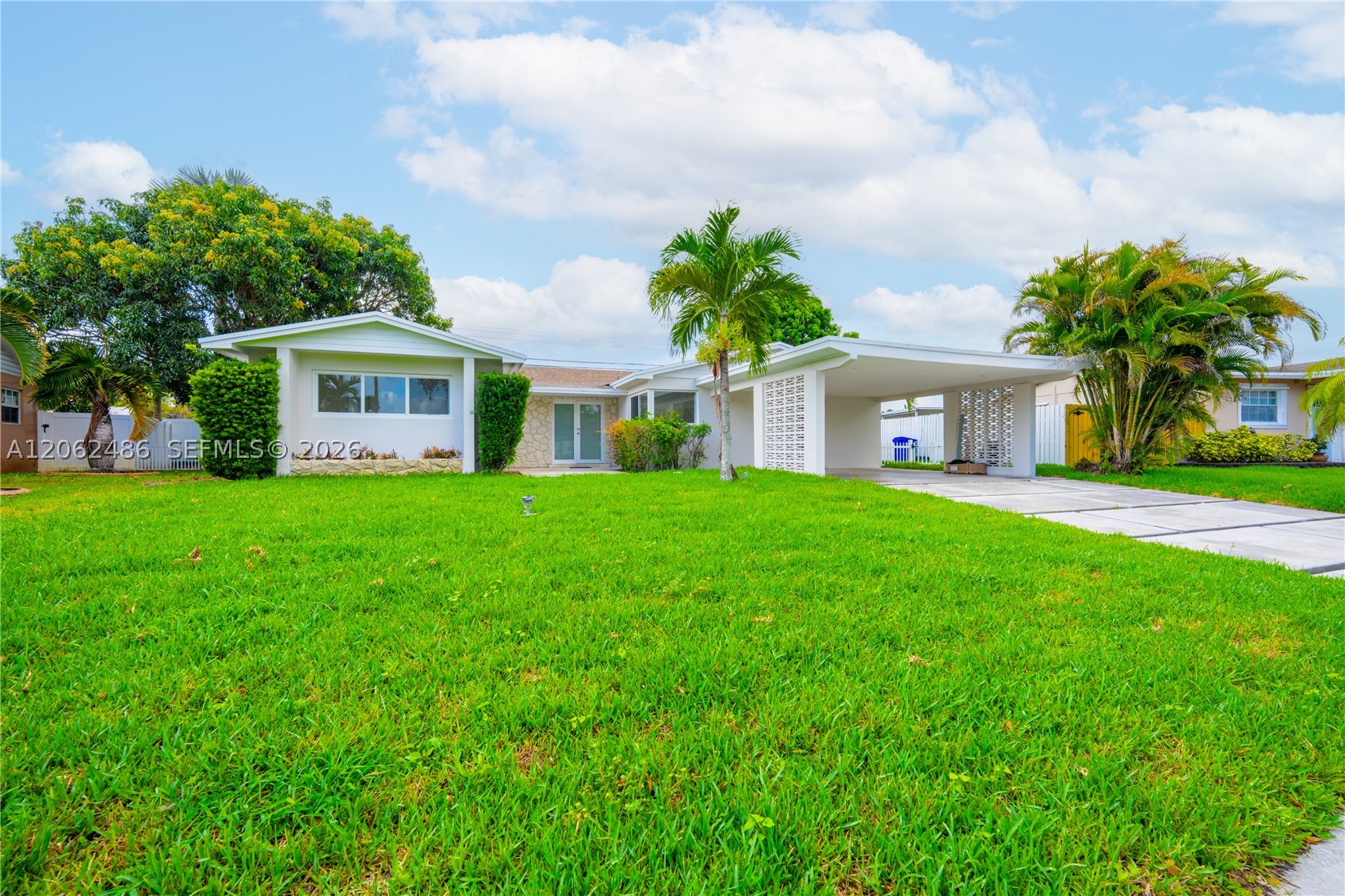 Pembroke Pines photo 4