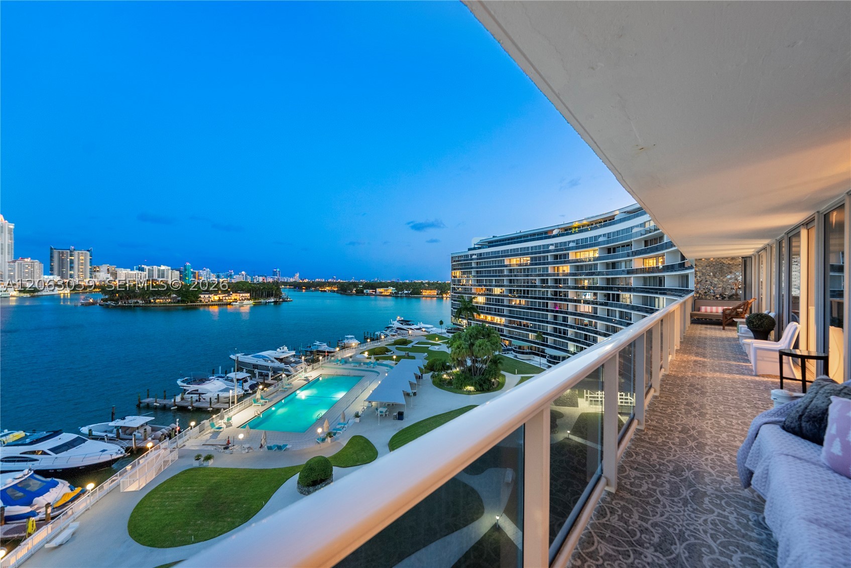 Miami Beach photo 2