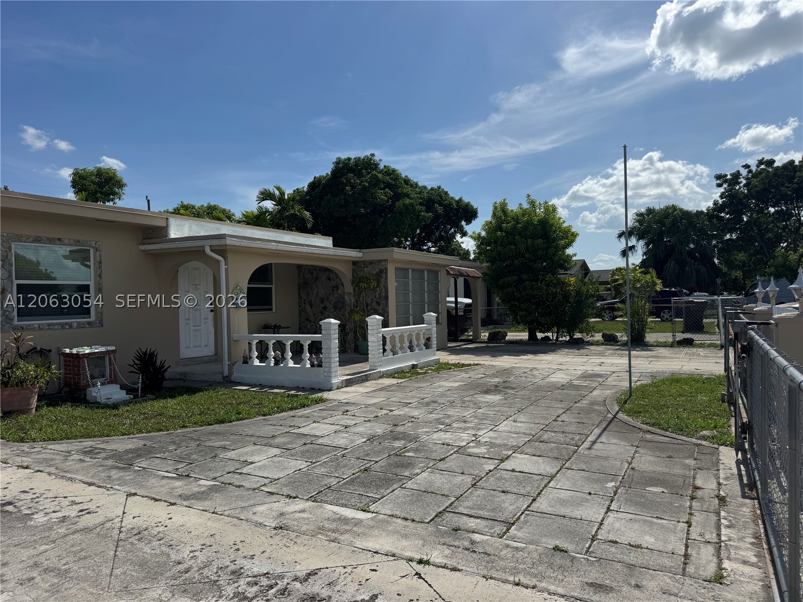 Hialeah photo 4