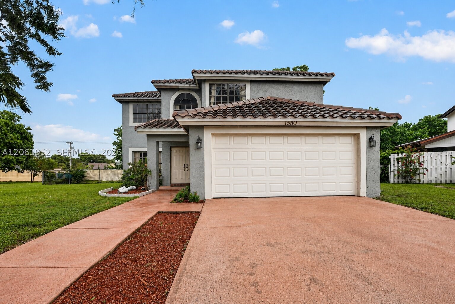 Pembroke Pines photo 2