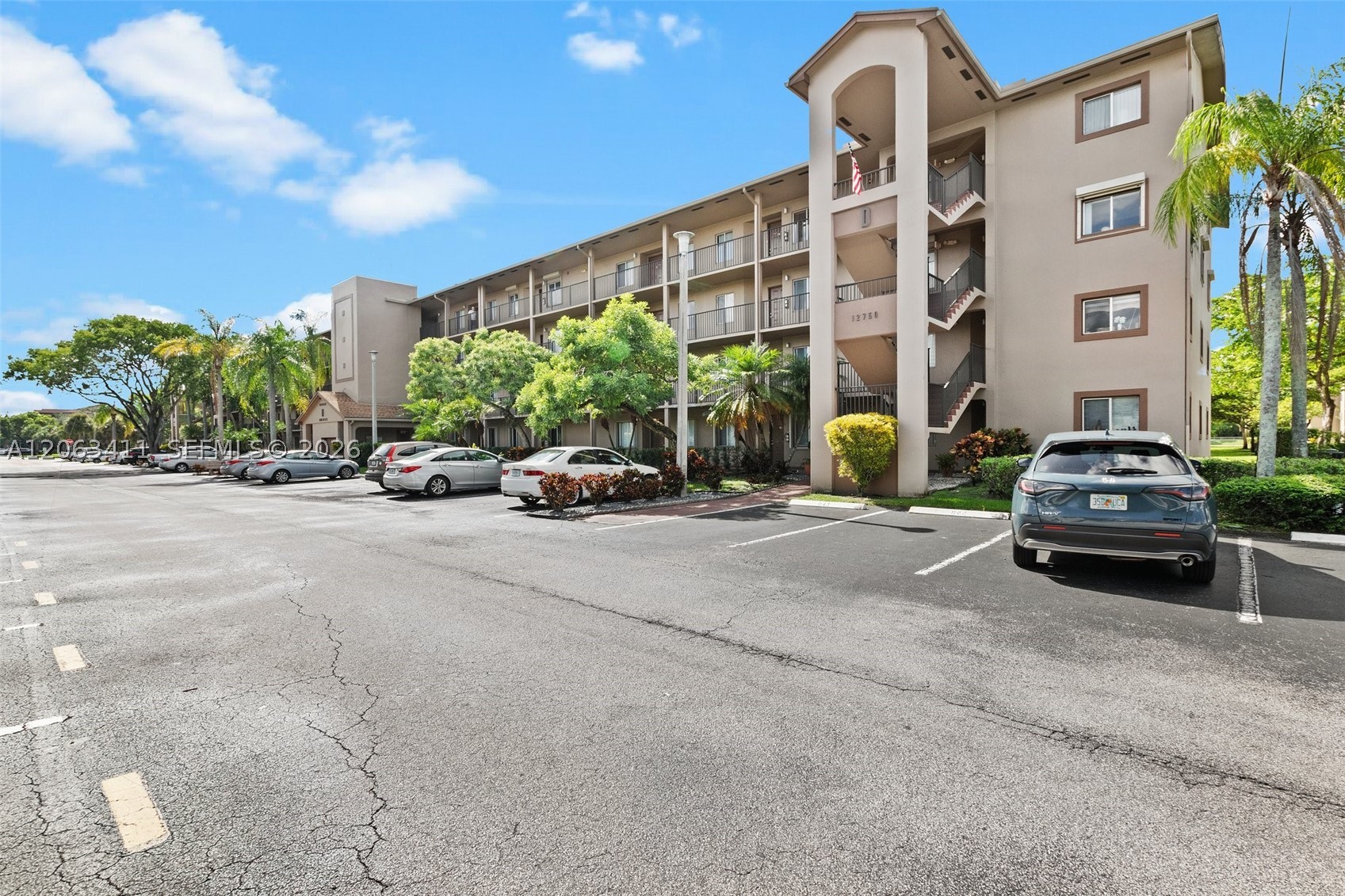 Pembroke Pines photo 2