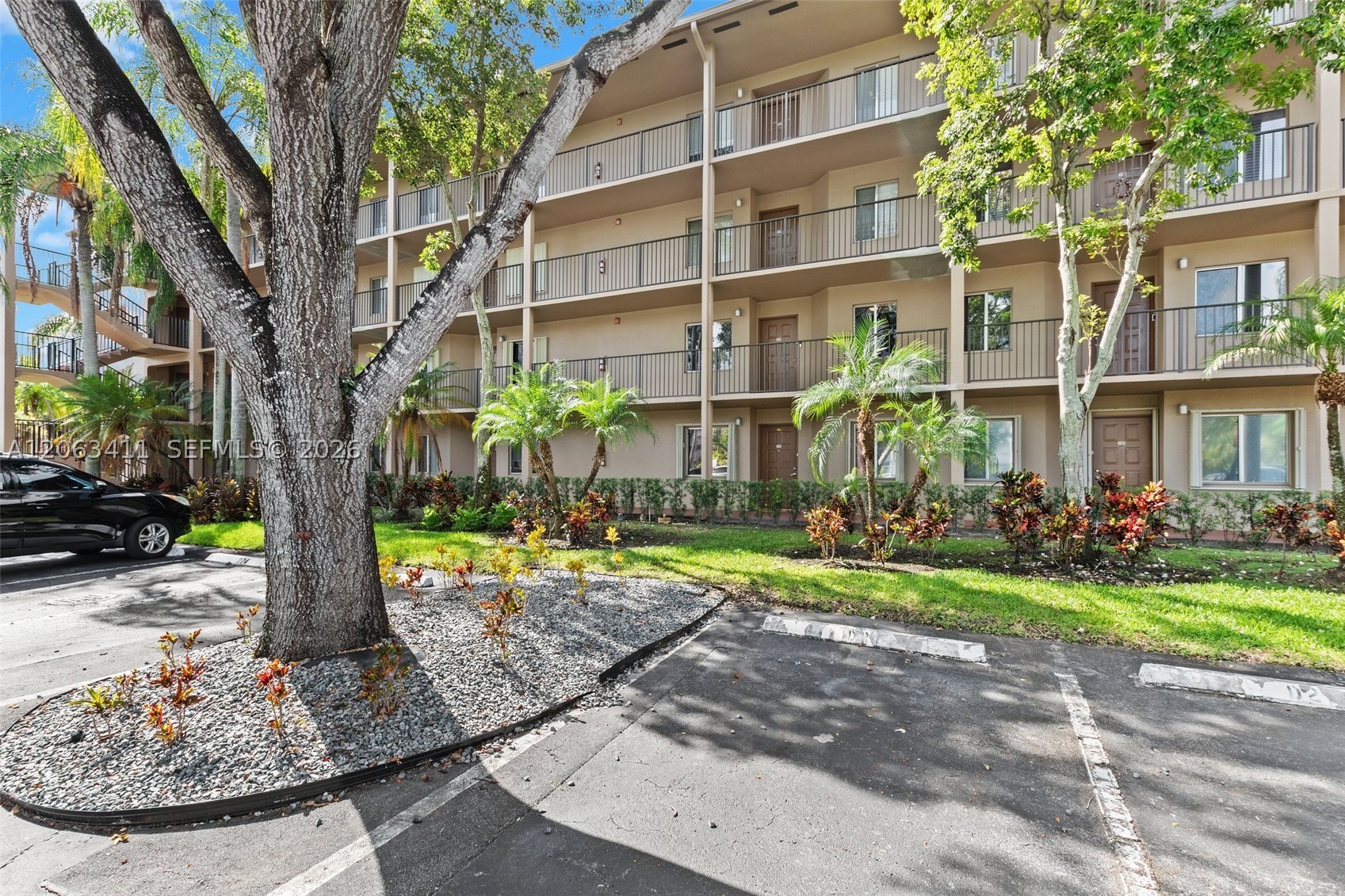 Pembroke Pines photo 3